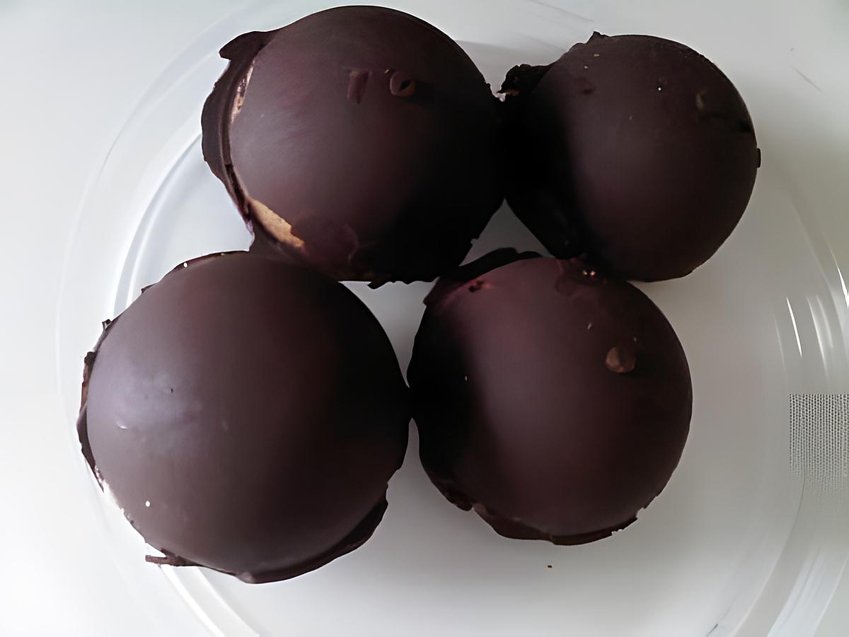 recette Bouchées chocolat noir / moelleux amandes-noisettes