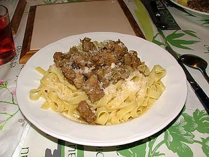 recette Spezzatino di agnello alla romana ( ragoût d'agneau à la Romaine)
