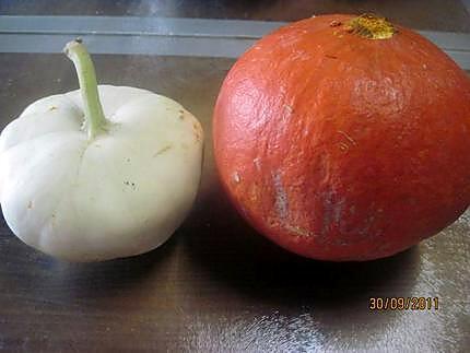 recette soupe de potiron aux cubes de pâtisson blanc.