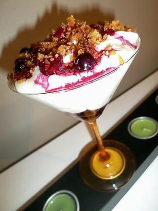 recette Mousse au yaourt aux fruits rouge crumble