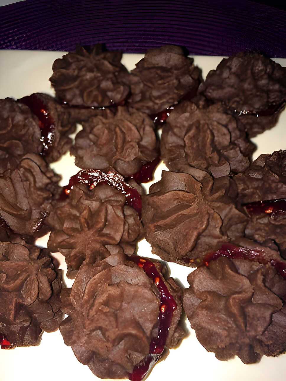 recette Délices au chocolat fourrés à la confiture de framboise