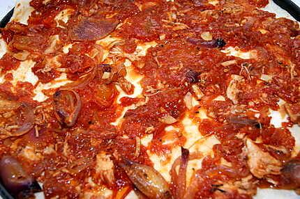 recette Pizza poulet/lardons/saucisses