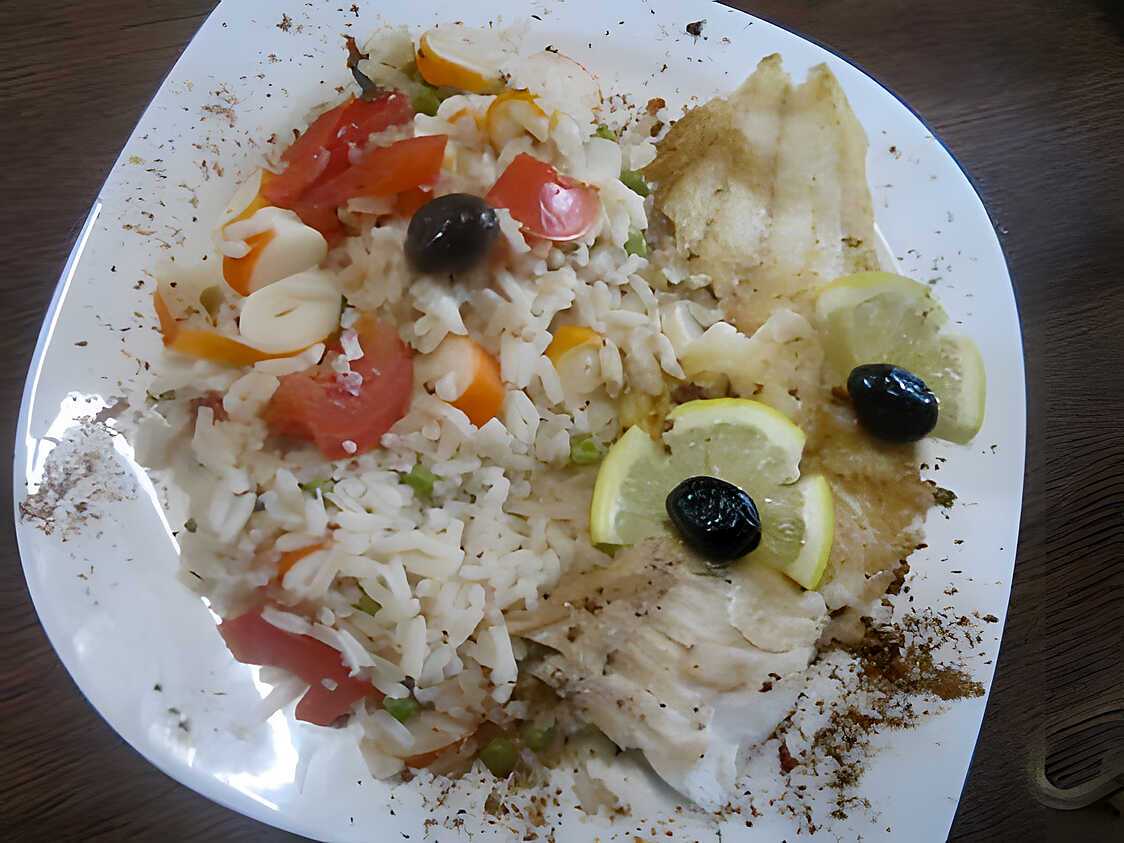 Recette de Riz aux restes accompagné d'un filet de poisson cabillaud.