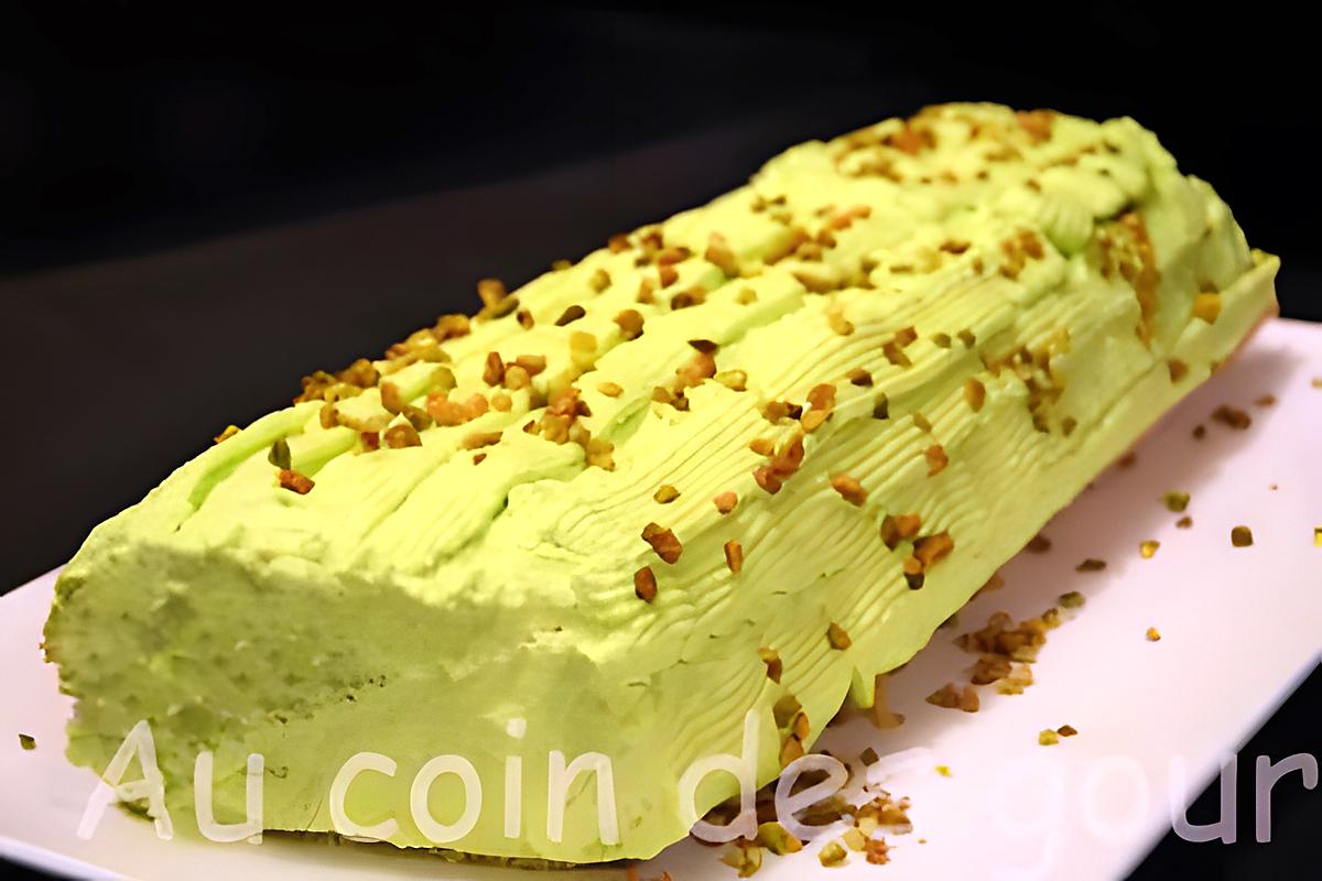 recette Bûche crème au beurre à la pistache C.Felder