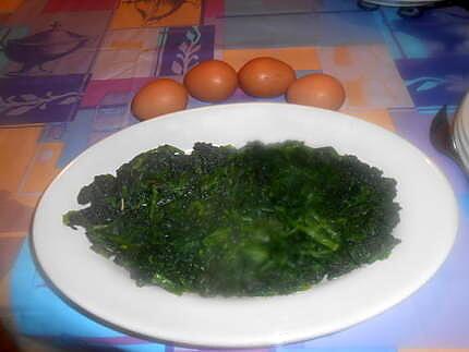 recette UOVA  IN  CAMICIA    CON  SPINACI (OEUFS POCHES EPINARDS)