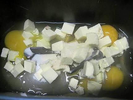 recette Brioche  au beurre et fruits confits.