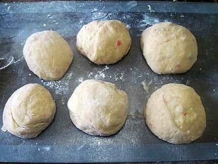 recette Brioche  au beurre et fruits confits.