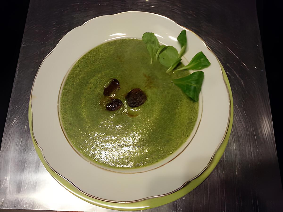 recette Velouté de cresson et roquette au chorizo