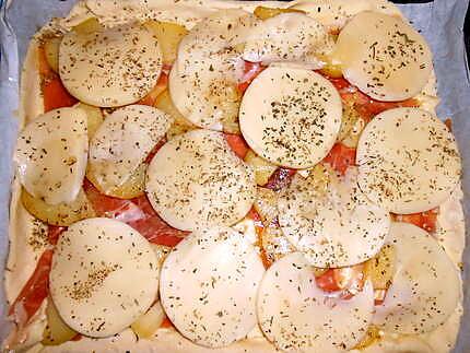 recette PIZZA  FINE  PROSCIUTTO CRUDO   E  PATATE