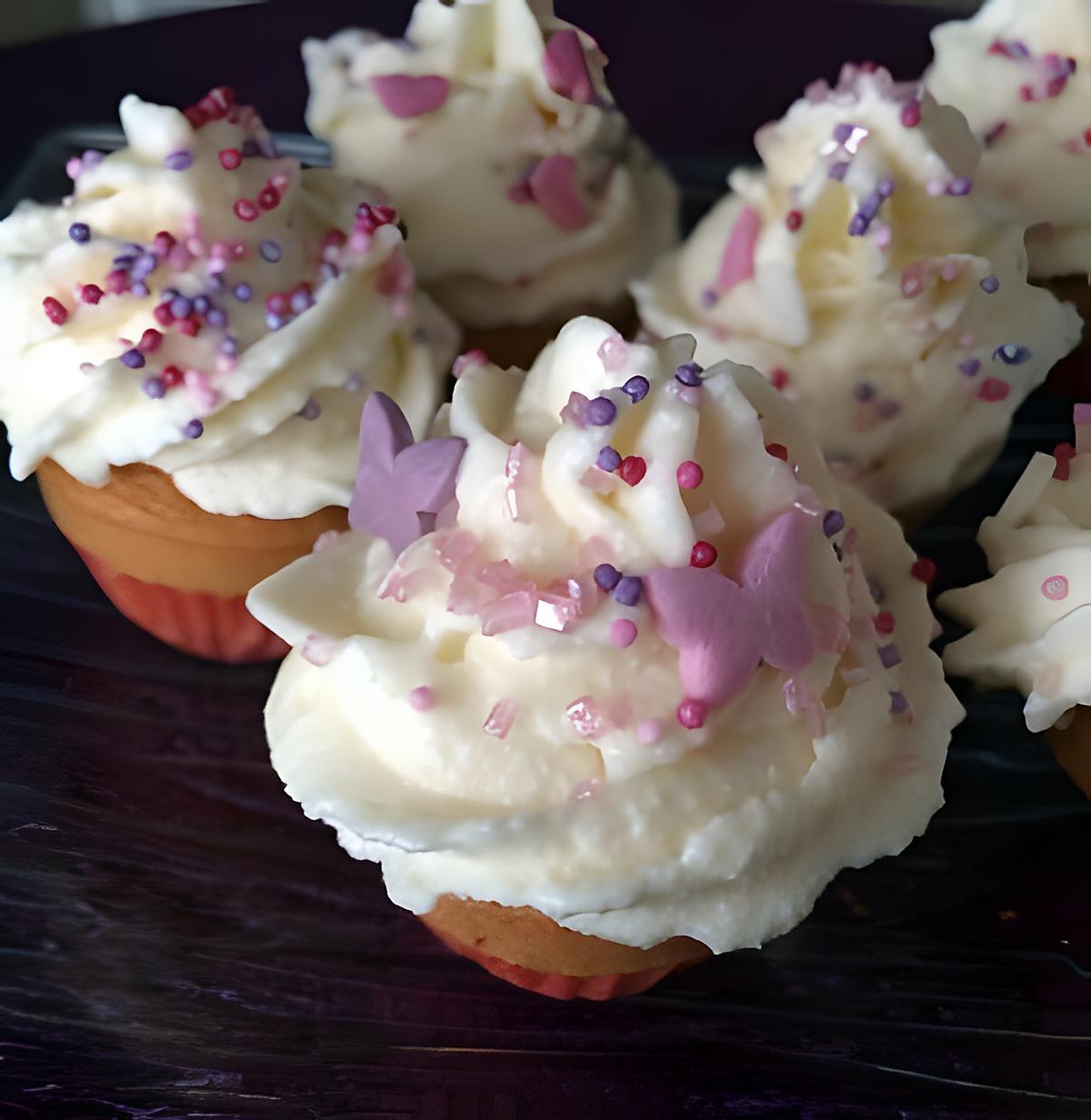 recette Mini Cupcake framboise topping chocolat blanc