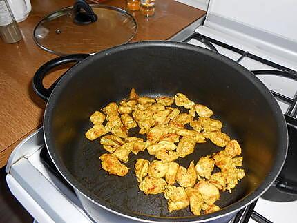 recette Quiche, poulet au curry et brocolis.