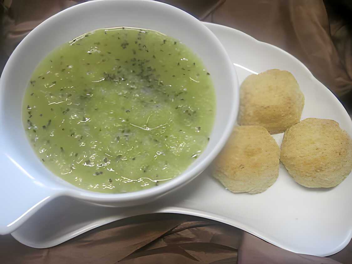 Recette de Compote de pommes et kiwis au miel.au microondes.