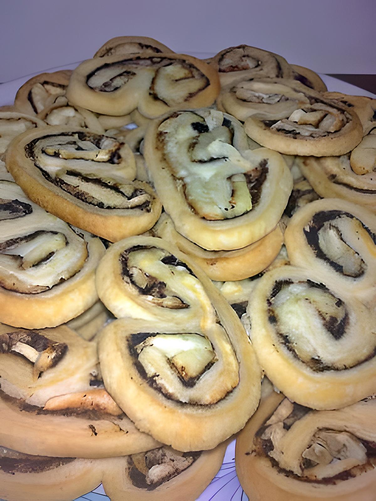 recette ~ Palmiers tomme de Savoie et tapenade ~