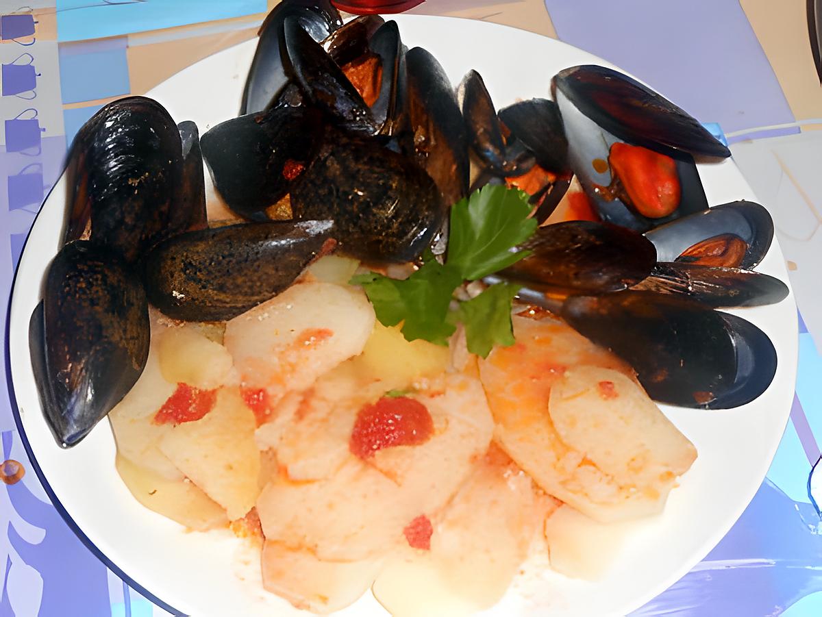 recette COZZE VONGOLE E PATATE VAPEUR (MOULES ET VONGOLE)