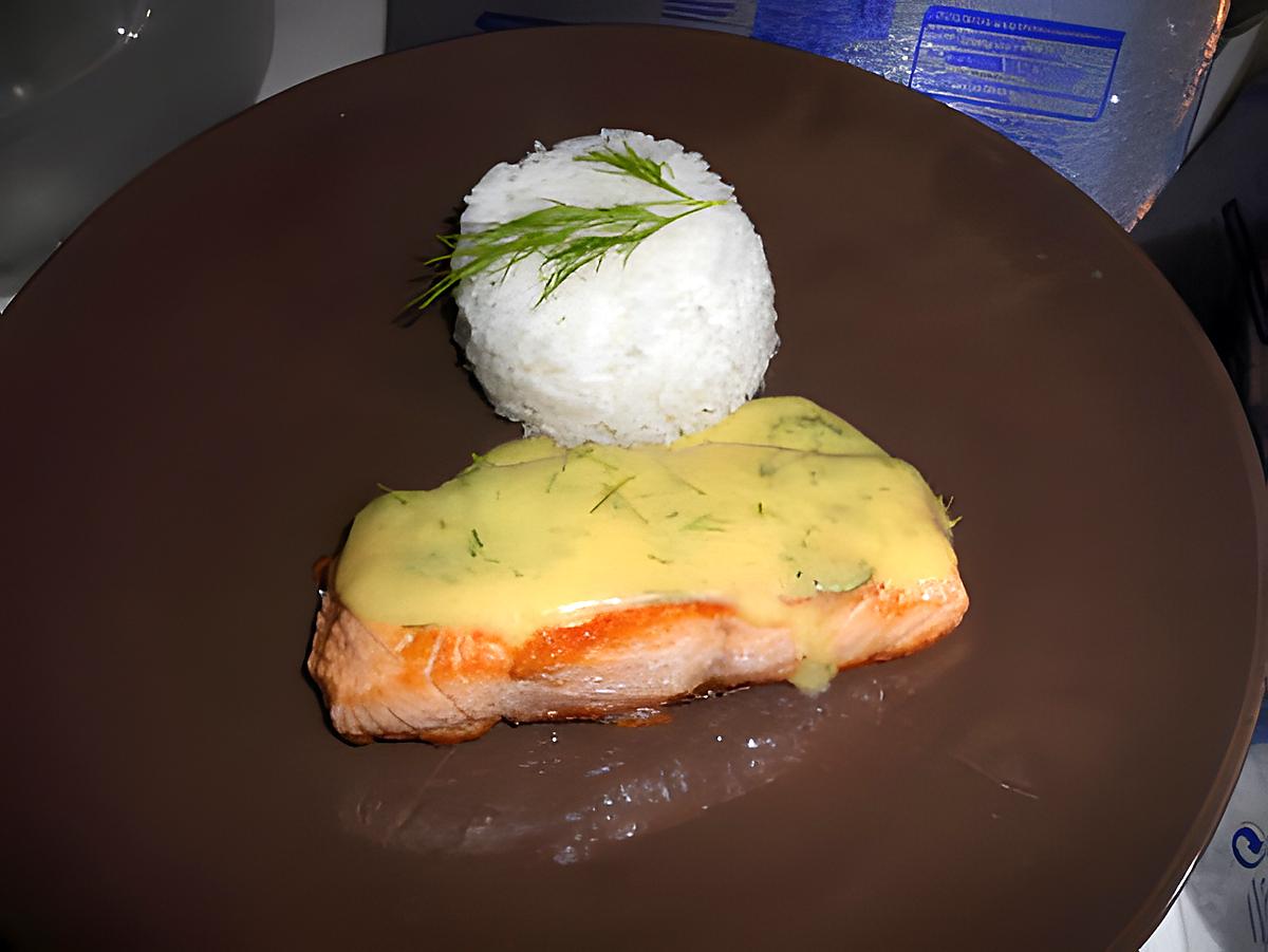 recette Pavé de saumon sauce hollandaise citron-aneth