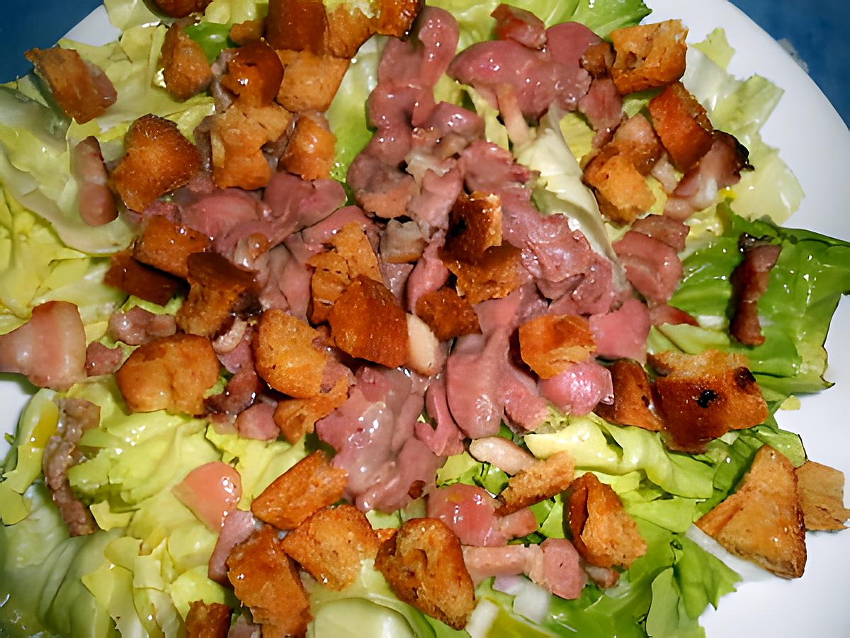 recette Scarole,lardons,gesiers confits et petits croutons a l ail