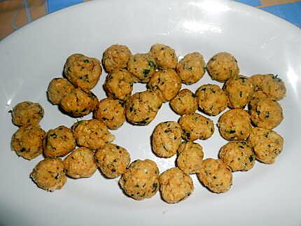 recette POLPETTINE  DI   PANE  IN  BRODO (boulettes de pain au bouillon)