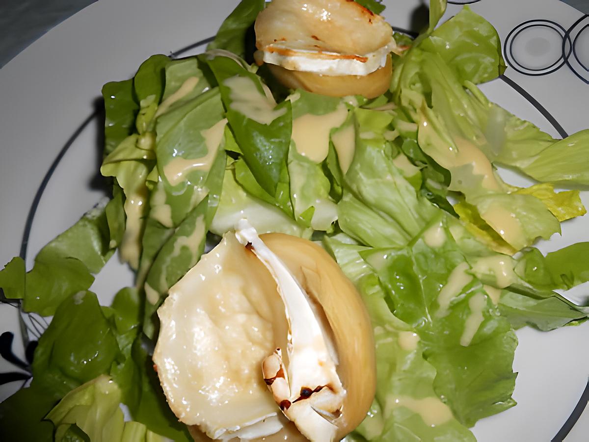 recette Fonds d’artichauds chèvre miel sur nid de salade