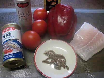 recette Filet de poisson. tomates. poivron. pâtes coquillette. anchois.au micro-ondes.