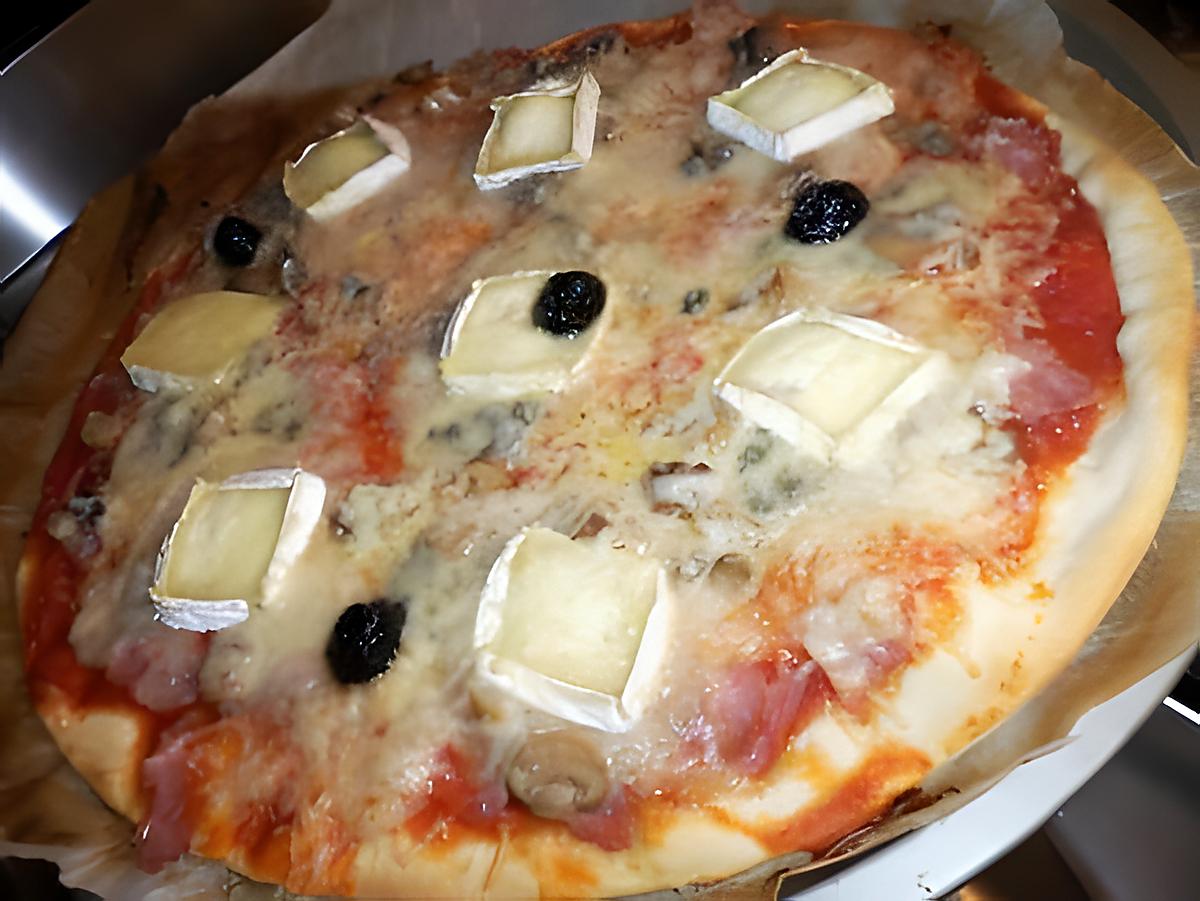 recette Pizza à la reine aux 3 fromages
