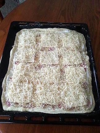 recette Pizza blanche à la raclette