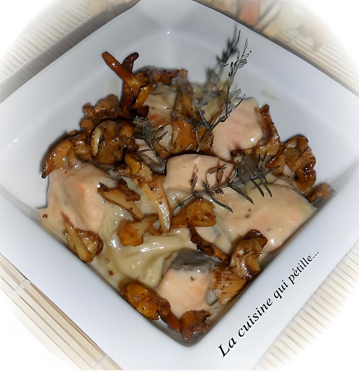 recette Blanquette de saumon aux girolles au miel, moutarde et thym