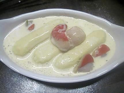 recette Gratin de quenelles de brochet.noix st Jacques et sauce.