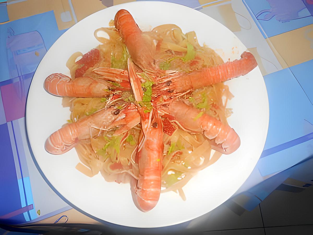 recette TAGLIATELLE  E  SCAMPI (LANGOUSTINES)