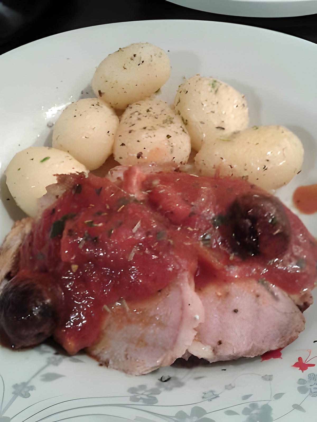 recette épaule de porc roulée, sauce aux olives