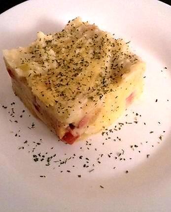 recette HACHIS PARMENTIER AUX SAUCISSES KNACKI