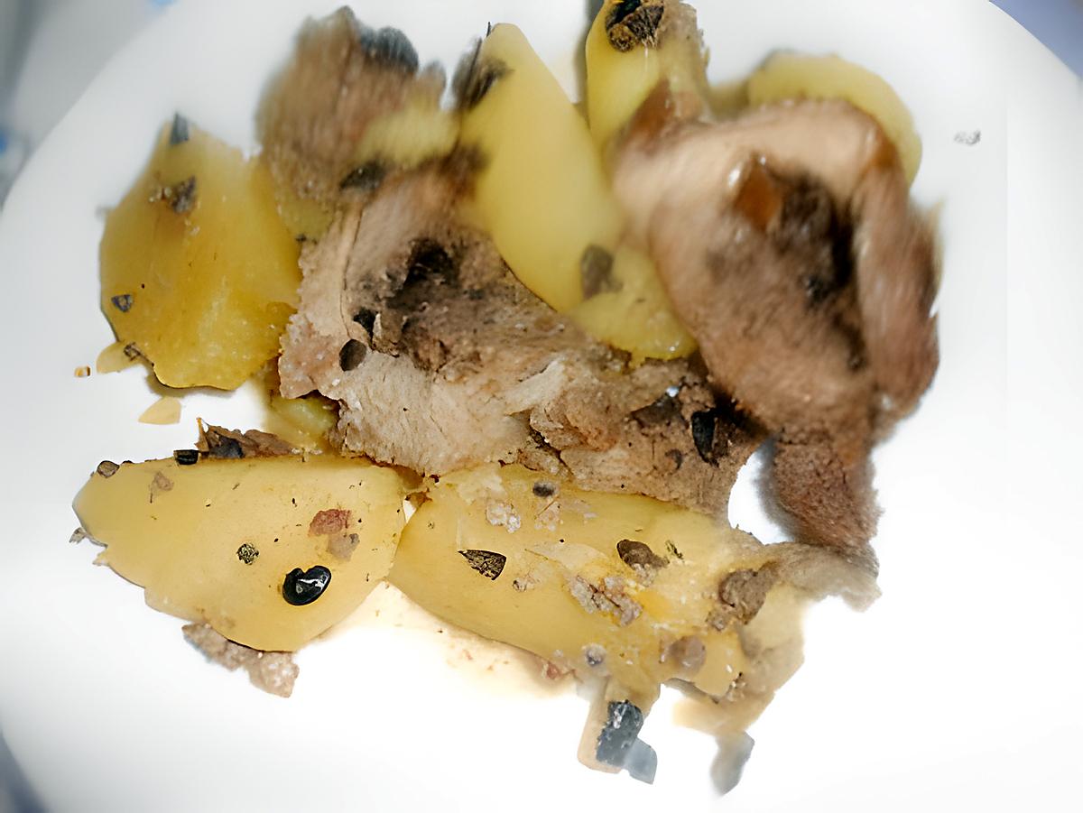 recette ROTI DE  PORC  FARCI  OLIVES  ET CEPES