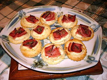 recette mini tartelettes fines au jambon -origan et crème fraiche