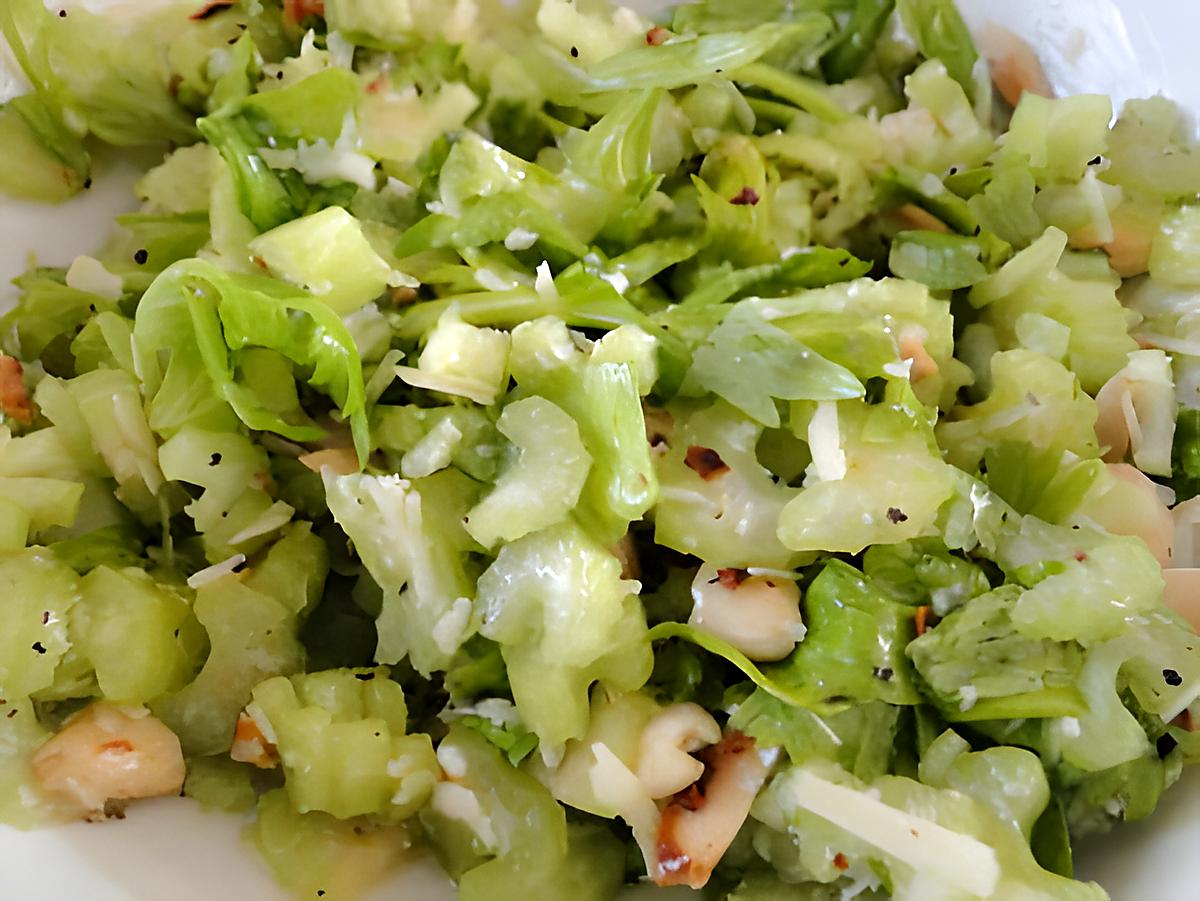 recette Salade de céleri aux amandes et au parmesan