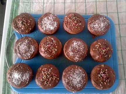 recette muffins au fruits et a son  glaçages chocolats