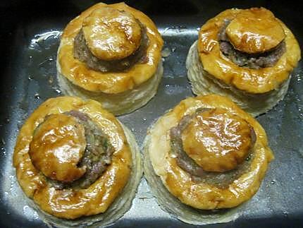 recette Bouchées à la reine farcies.accompagner d'aspèreges vertes.