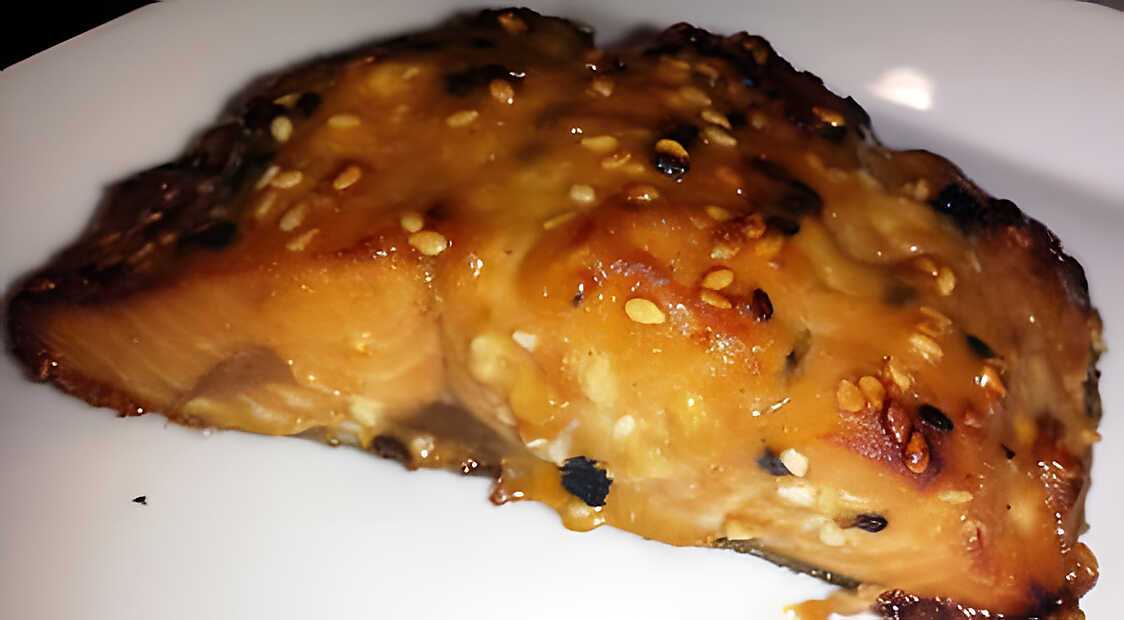 Recette de Saumon rôti au miel et au sésame