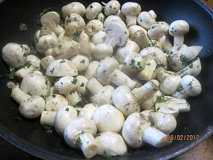 recette Champignons au vin blanc.( grecque).