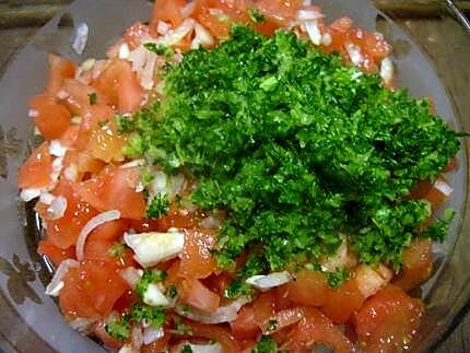 recette Sauce tomates aux champignons et céleri. au micro-ondes.