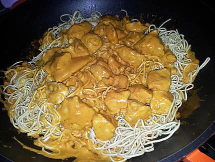 recette Nouilles chinoise et poulet sauce cury et coco