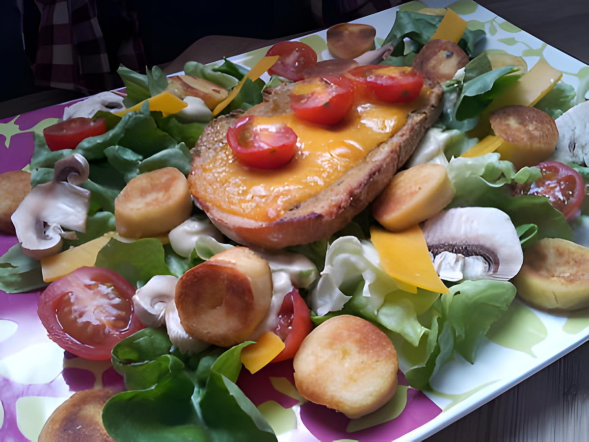 recette Salade de quenelles poèlée au tomates cerise et cheddar