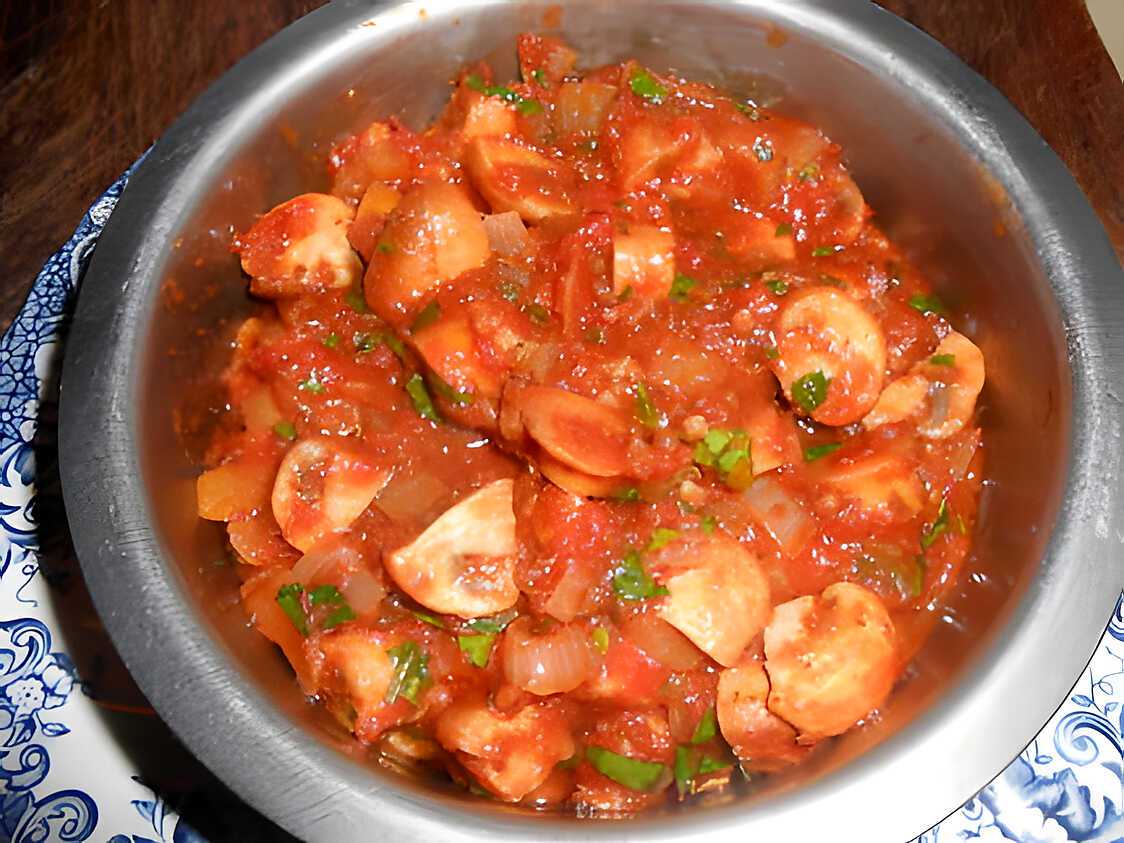 Champignons a la tomate