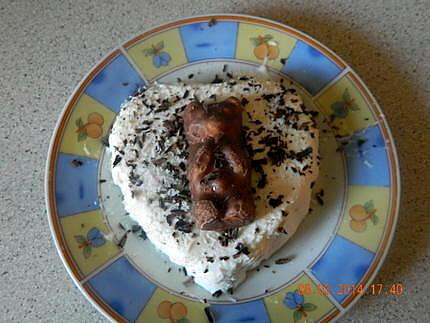 recette Charlotte au chocolat blanc et oursons guimauve