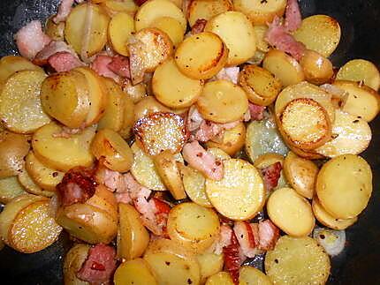 recette Gratin de pommes de terre nouvelles au lard et émmental