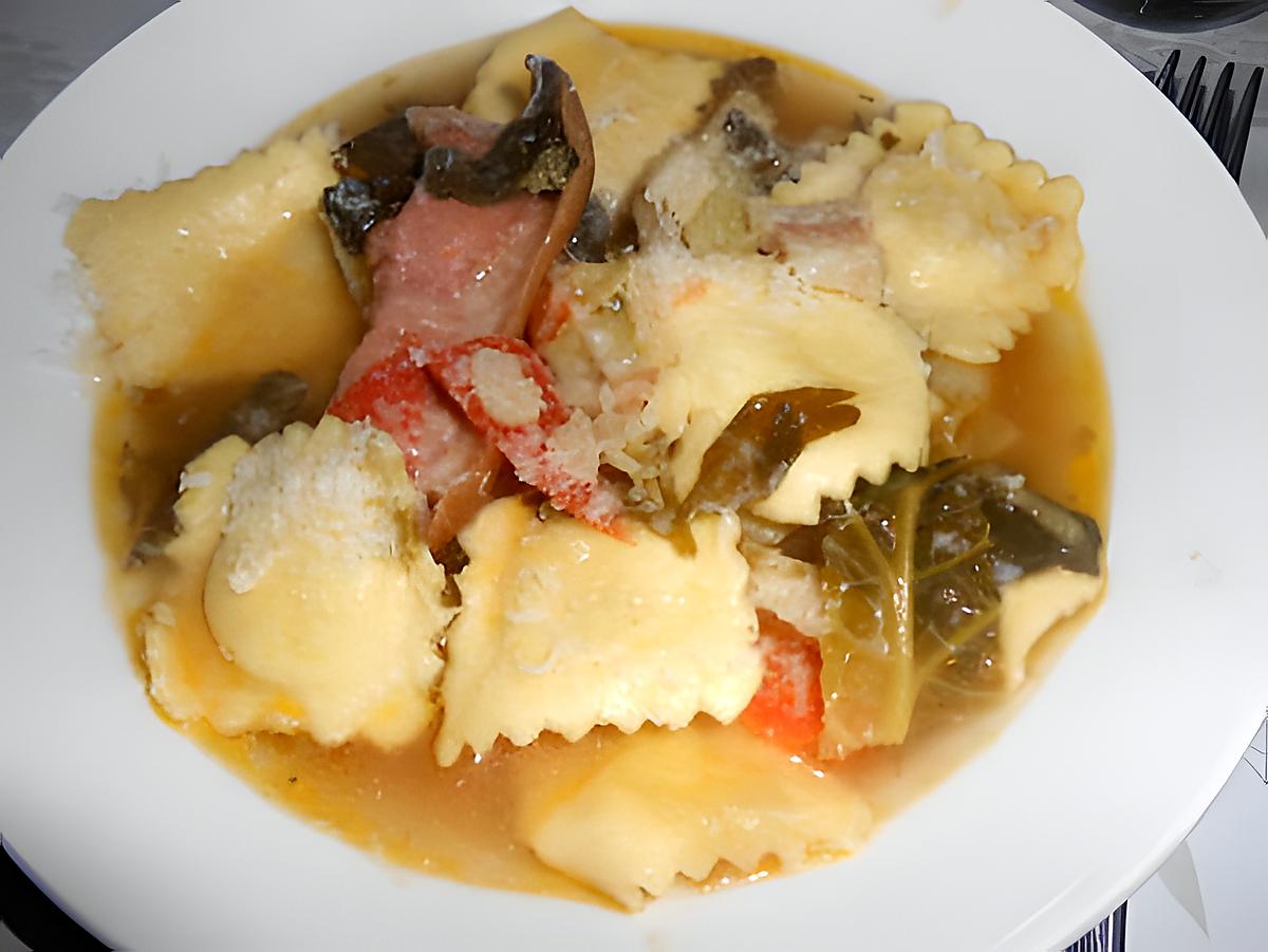 recette SOUPE PAYSANNE (A MINESTRA) ET RAVIOLI AU BROCCIU