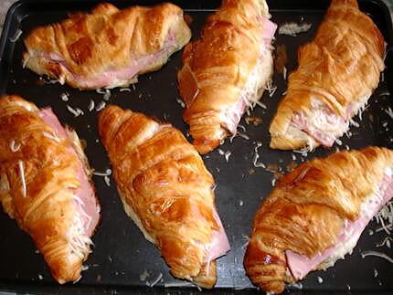 recette Croissants au jambon et à la béchamel