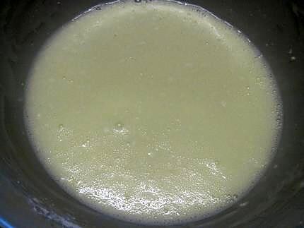 recette Tarte aux pruneaux d'Agen en crème.