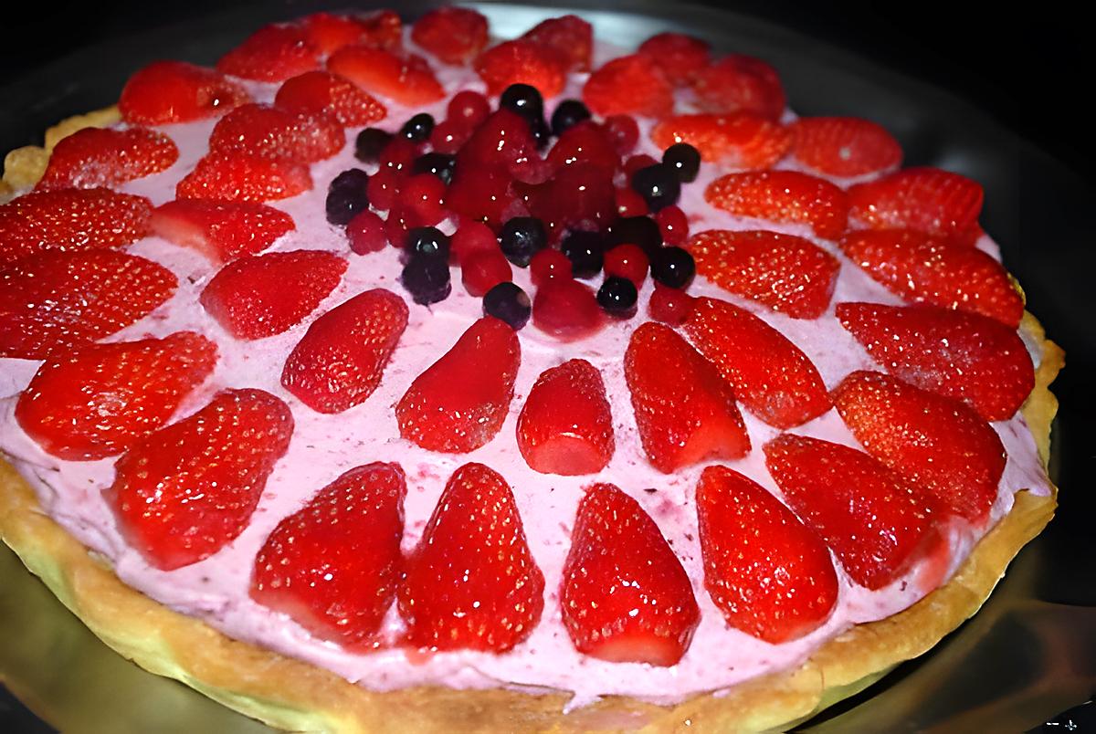 recette tarte chocolat blanc et mousses de fruits rouges