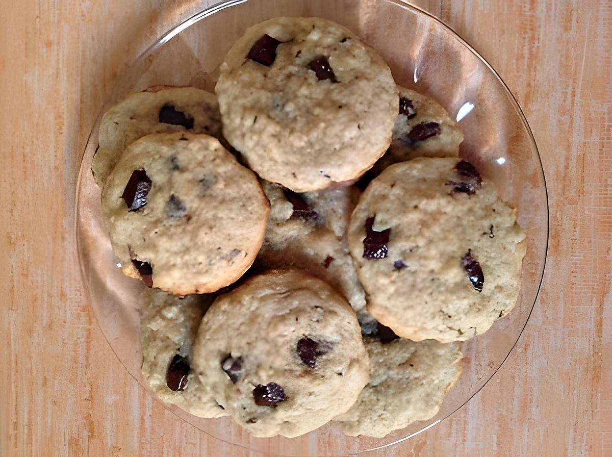 recette Délicieux Cookies aux flocons d'avoine et au chocolat.