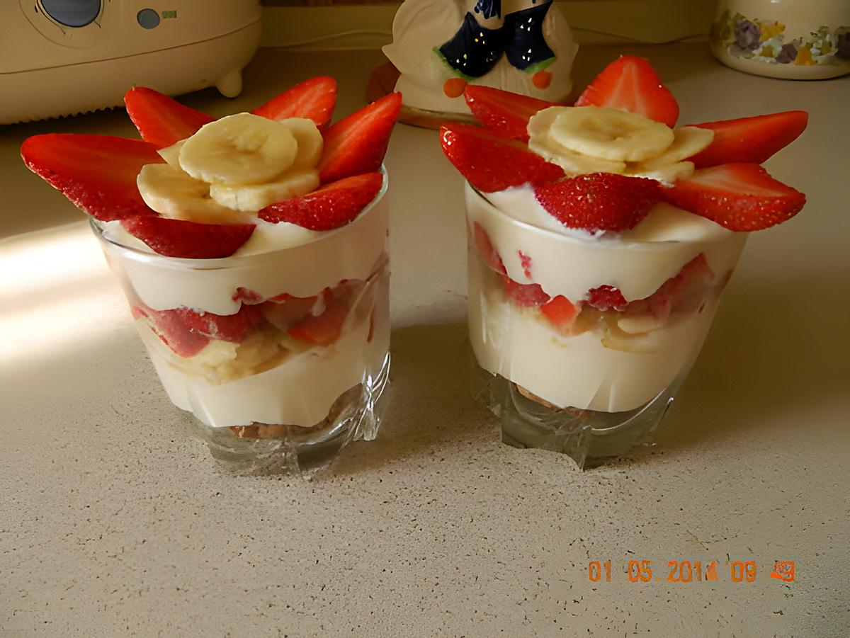 recette Verrine fraises banane sur fromage blanc