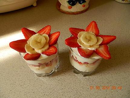 recette Verrine fraises banane sur fromage blanc